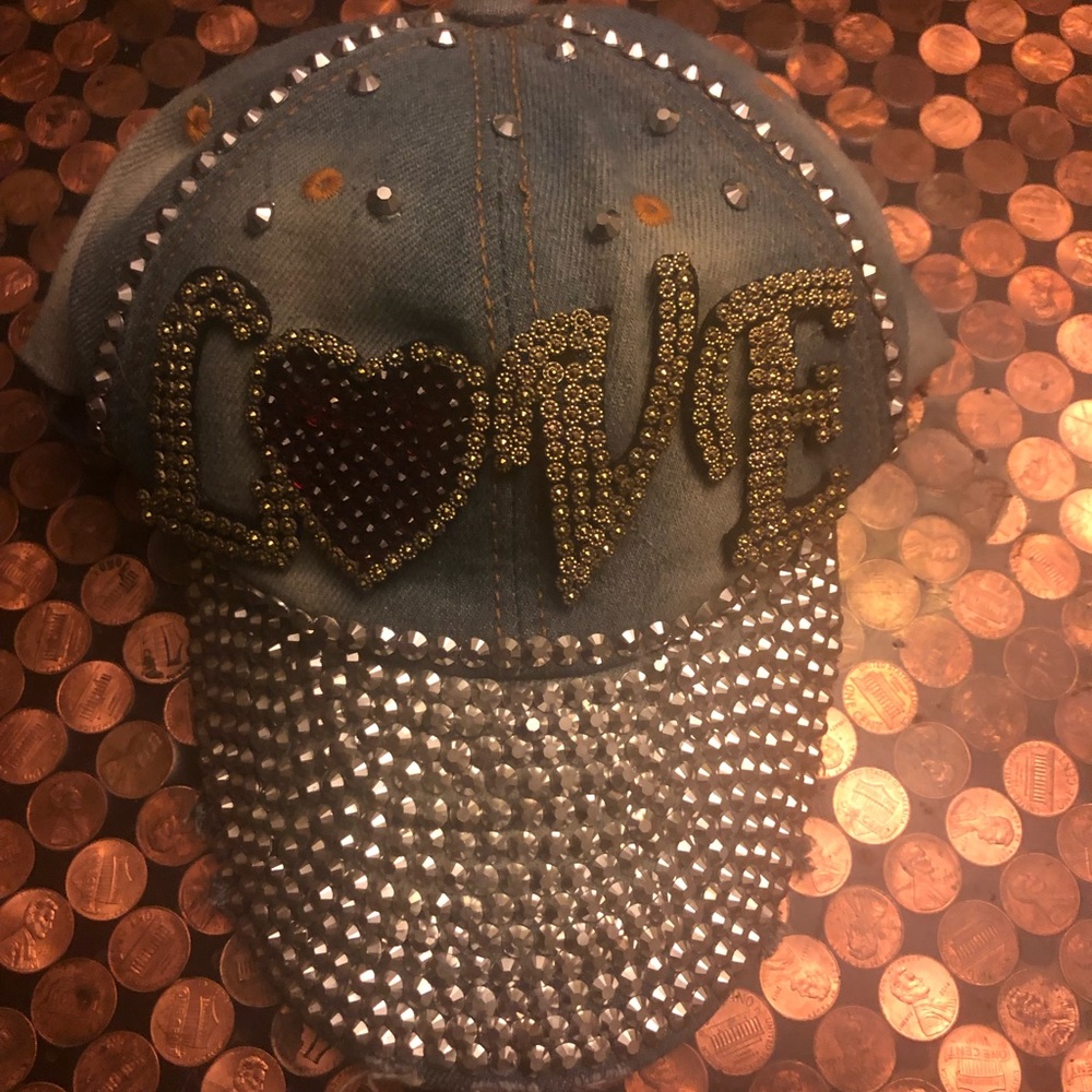 Love hat